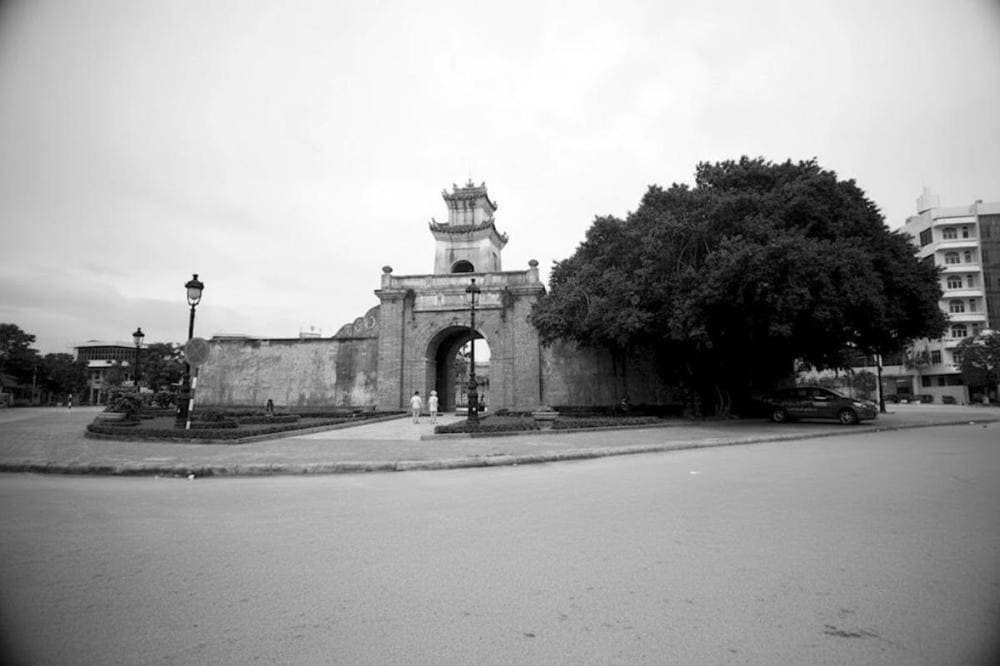 Cổng thành là điểm kiểm soát hành chính trong suốt nhiều thế kỷ